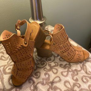 Cupid Open Toe Chunk Heeled Sandal, size 8